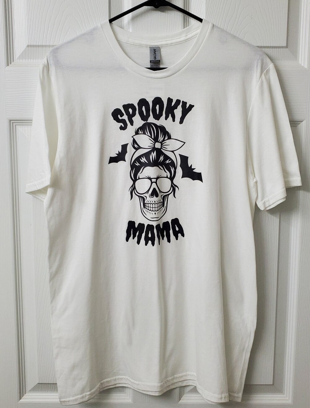 Spooky Mama Halloween White Graphic Short Sleeve T-shirt Cotton Size Unisex M
